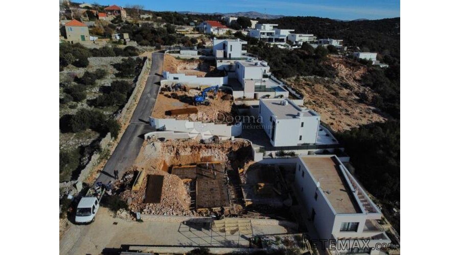 VINIŠĆE- ZEMLJIŠTE ZA VILLU S GRAĐEVINSKOM DOZVOLOM - 3