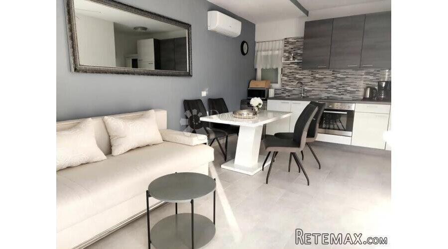 Dvojna kuća sa tri apartmana, Sevid - 3