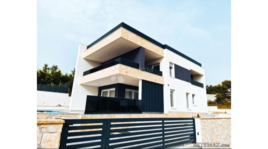 Vila na 250m od mora, Rtina - 3