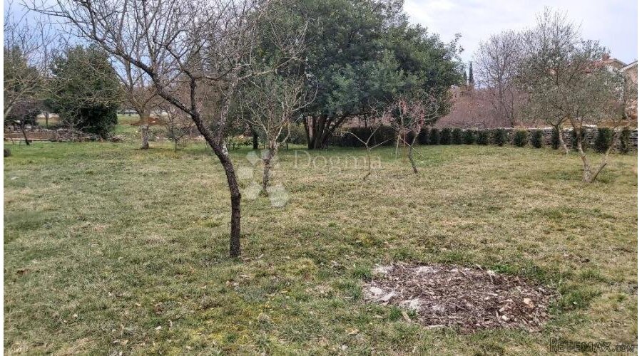 Građevinsko zemljište u predgrađu Labina - 3