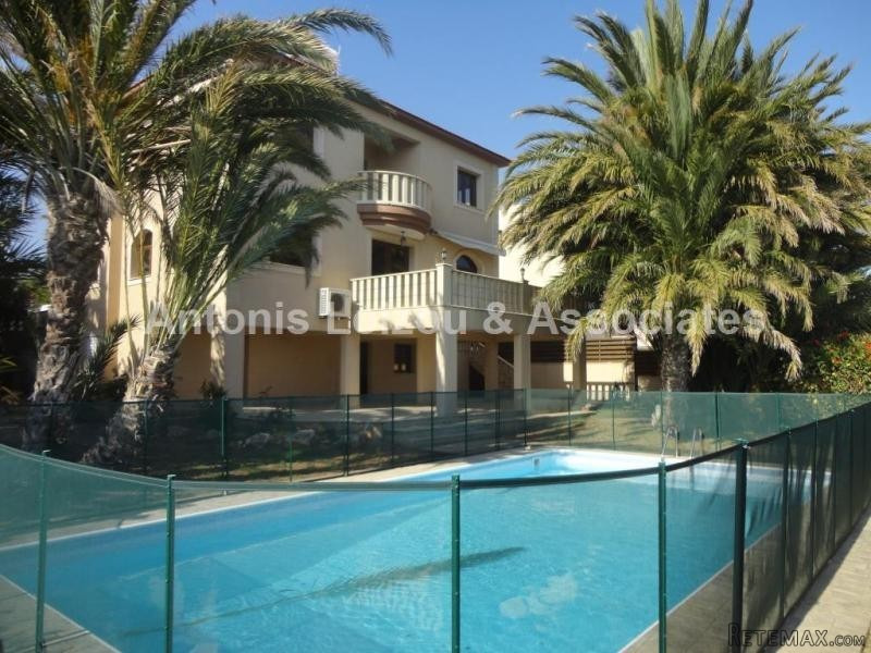 Four Bedroom Detached House - 2