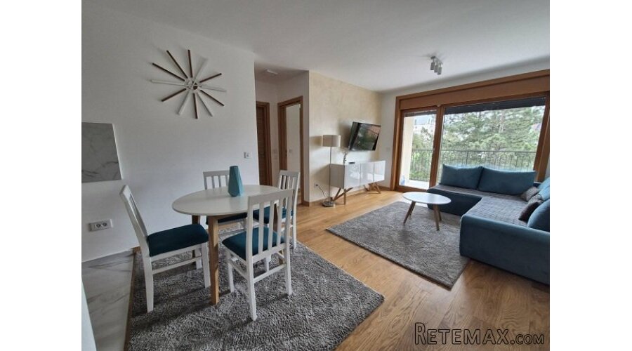 Stan na Zlatiboru , 50m od Mone , 3.0 , parking
