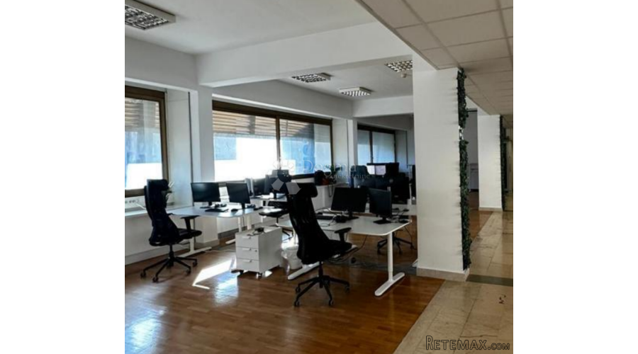 Novouređen uredski prostor u Splitu ! - 3