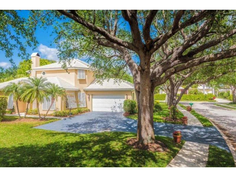 2671 Cypress Island Dr, Palm Beach.. - 2
