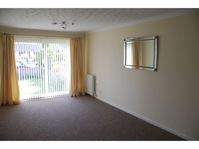 26 Highfield Avenue, Kinmylies.. - 2