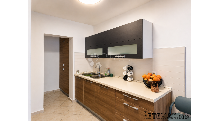 Pazin - Renoviran stan 60 m² s 2 terase |Parking - 3