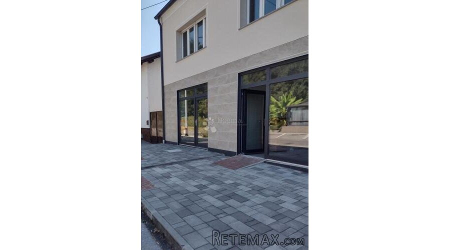 Topusko uži centar poslovni prostor odlična lokacija i inves - 3