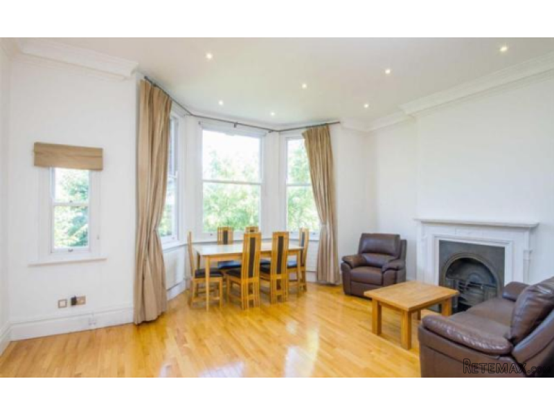 Flat 3, 12 Greencroft Gardens