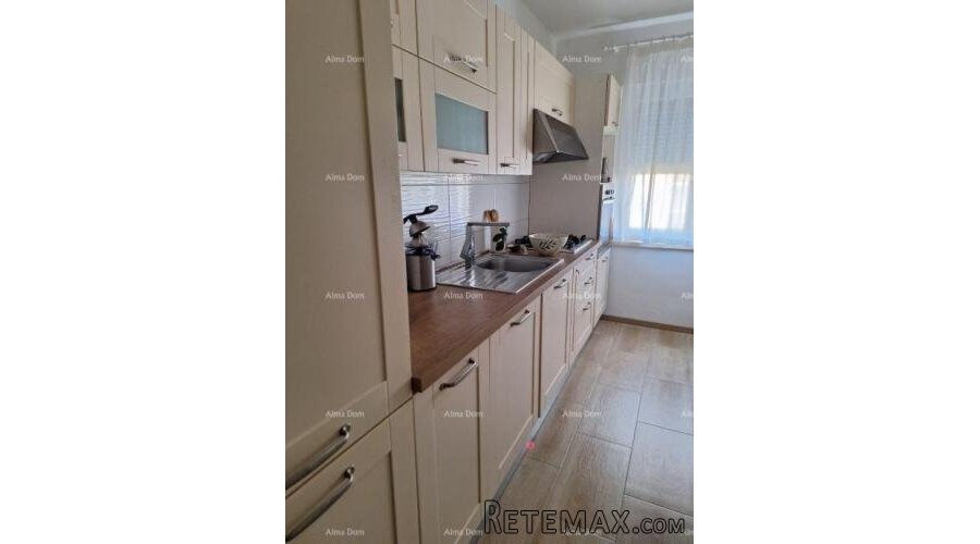 UMAG – stan u centru, 300 m od mora