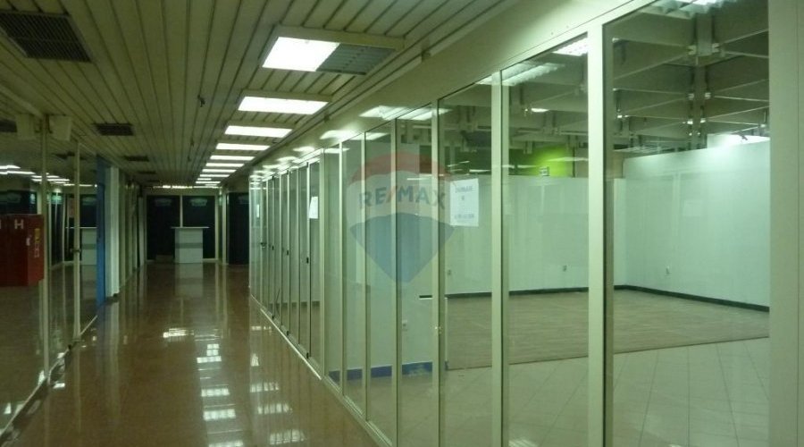 Centar - poslovni prostor 69 m2 - 5
