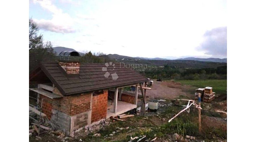 Građevinsko zemljište kod Josipdola - 2