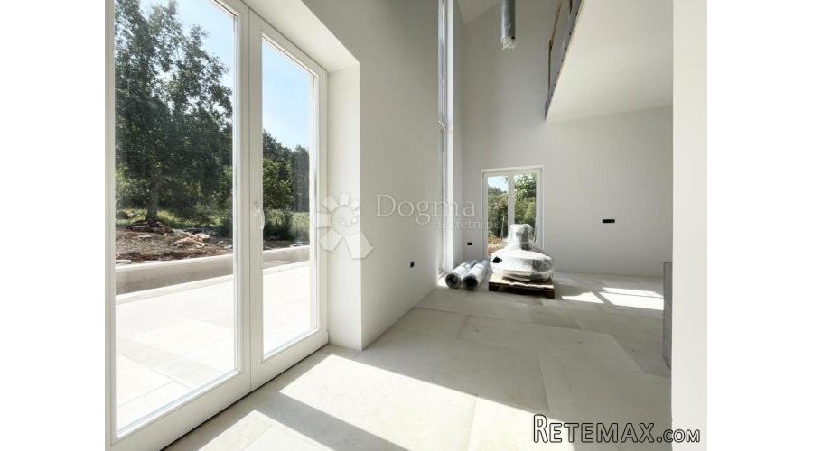 DIZAJNERSKA VILA U POTPUNOJ PRIVATNOSTI - 6
