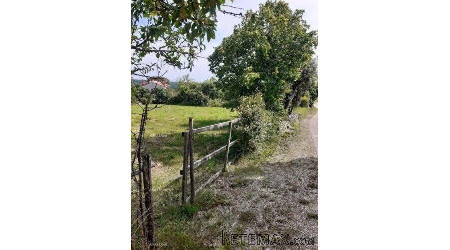Prodaja kuće s dvije građevinske parcele – Tinjan - 2