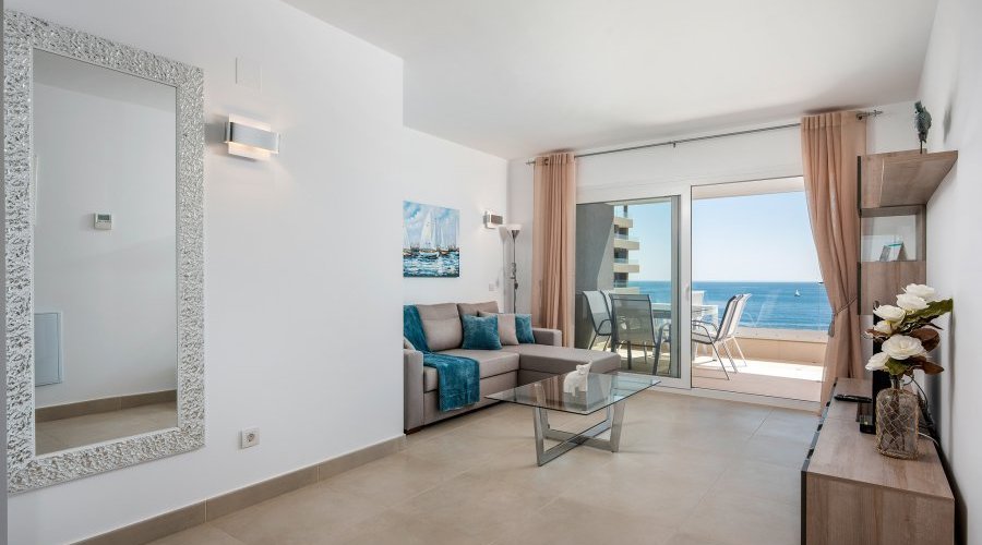 Punta Prima is located just 5 km from Torrevieja, is.. - 2
