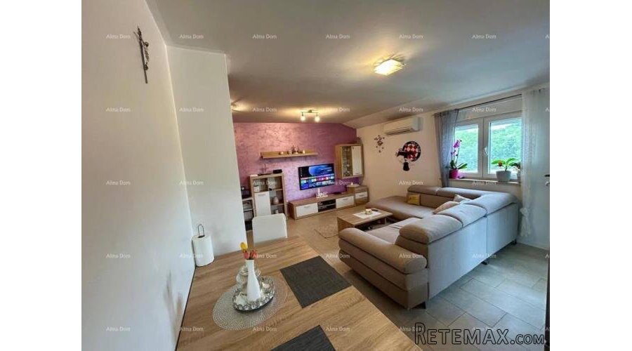 Prodaje se stan – 65 m², Novigrad