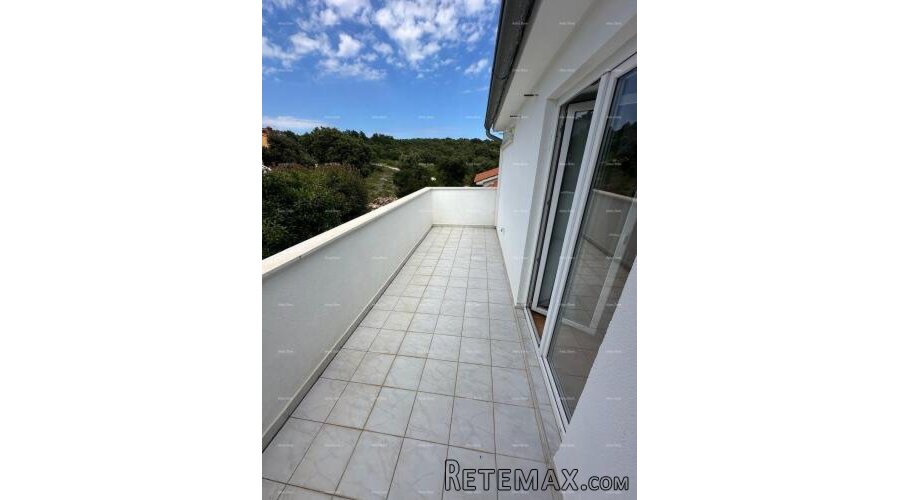 STAN – DUGA UVALA, 40 m² + TERASE!
