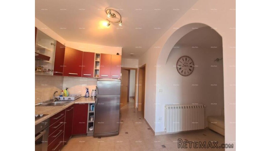 Prodaje se šarmantan stan 60 m², Duga Uvala, pogled na more - 2