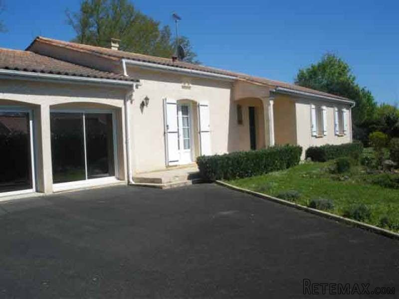 5 Bed Bungalow With Swimming Pool In..