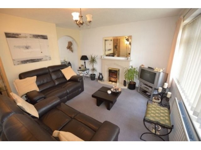2 Bed House To Let in Birmingham - 2