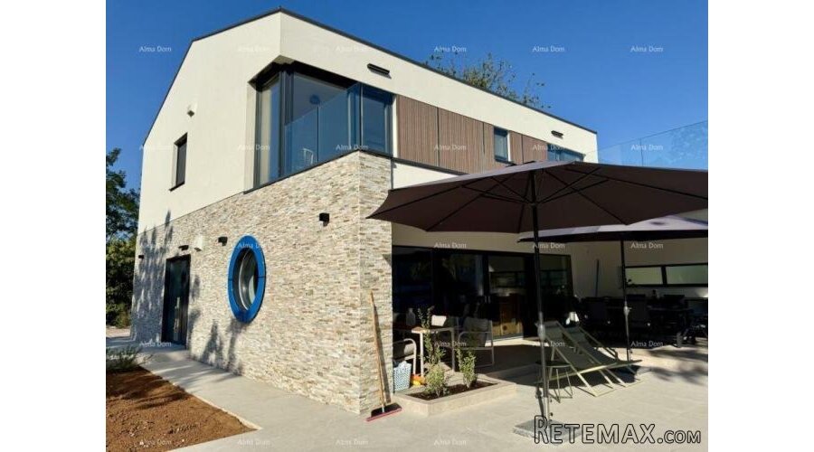 Moderna vila s bazenom, 218 m² – okolica Labina