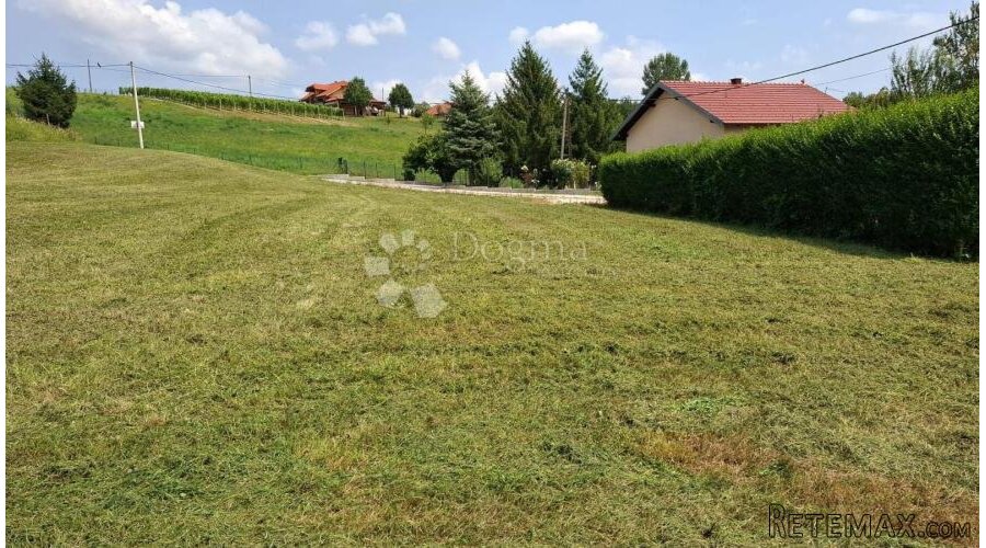 Građevinsko zemljište 1.892m² svega 4km od centra Pregrade - 2