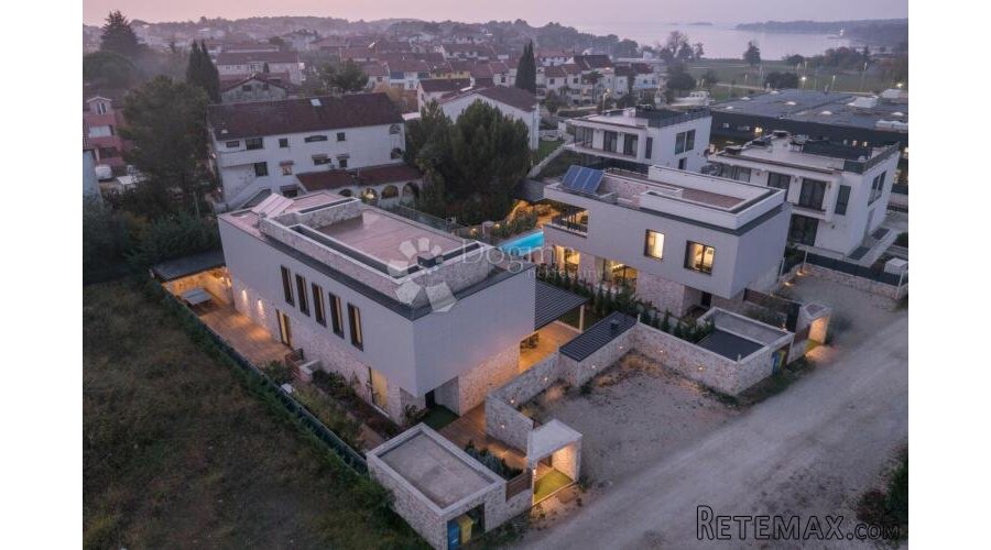 VRSAR,dvije luksuzne kuće u blizini mora - 2