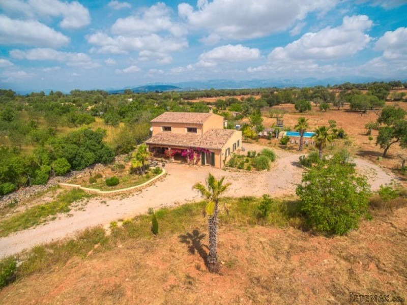 Cosy Reformed Finca In Algaida