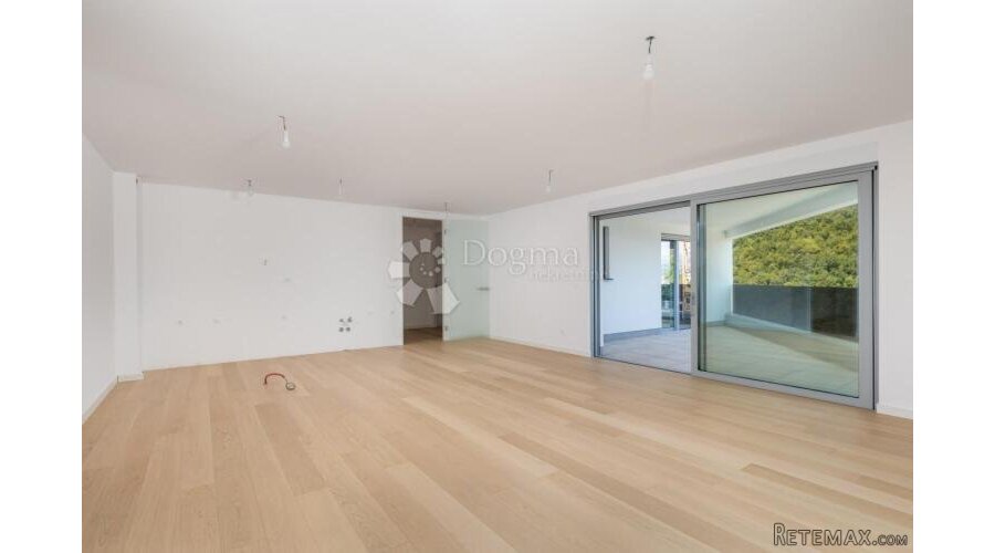 OPATIJA centar STAN 261 m2 - 3