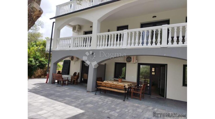 MALINSKA - APARTMAN 2S+DB - PRIZEMLJE