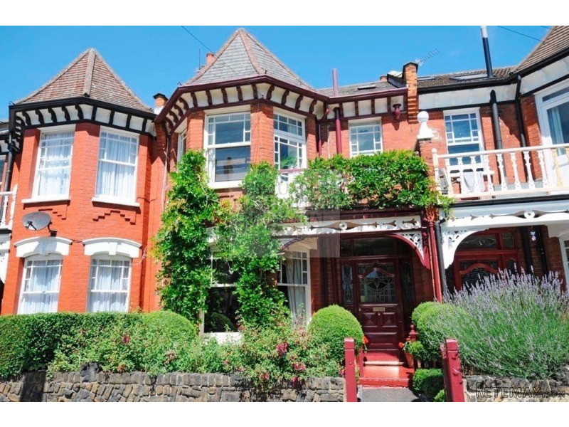 40 Normanby Road - 2