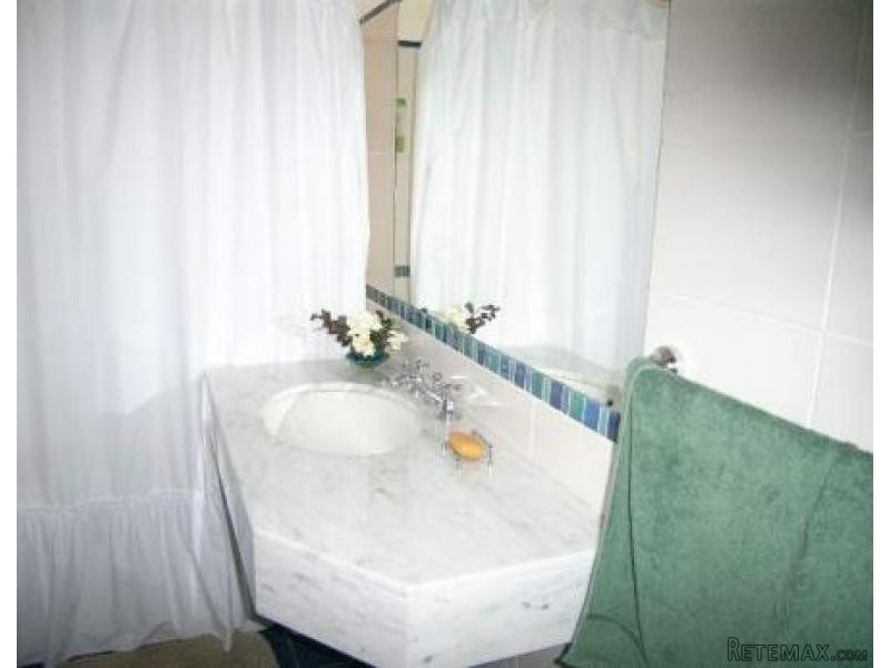 4 Bedroom House - For Rent - San Rafael - 2