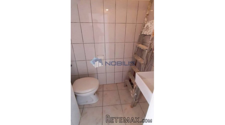 Vis, kamena kuća 120 m2 u centru s dvorištem 30 m2 - 7