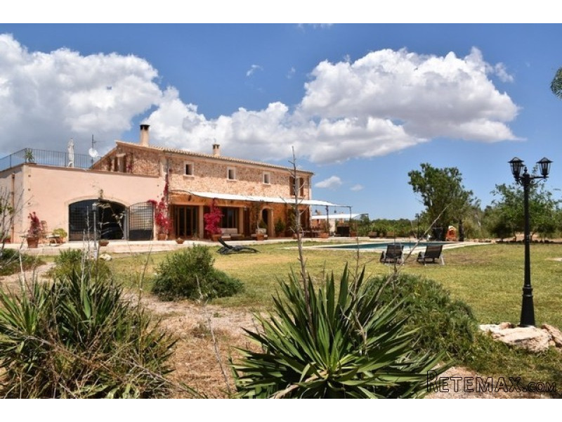 IP3-1004 - Finca For sale in Campos.. - 2