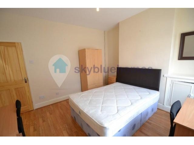 House - *** LET AGREED. Awaiting for..