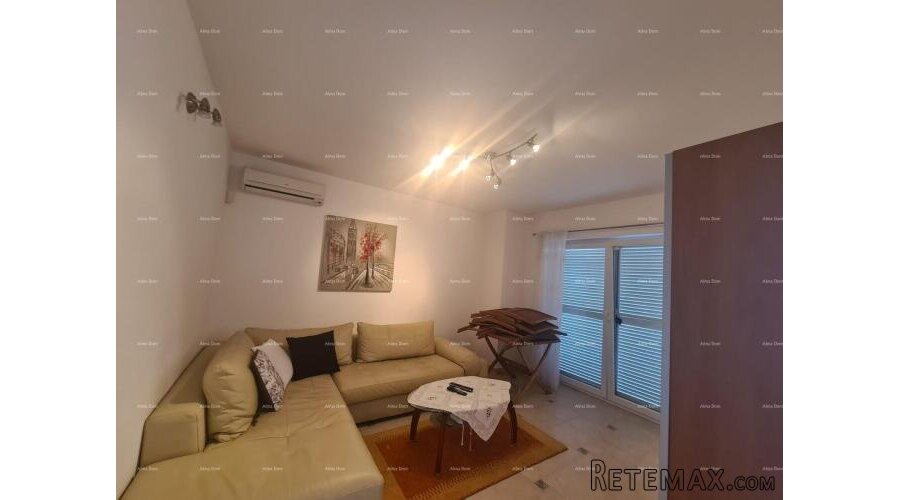 Prodaje se šarmantan stan 60 m², Duga Uvala, pogled na more