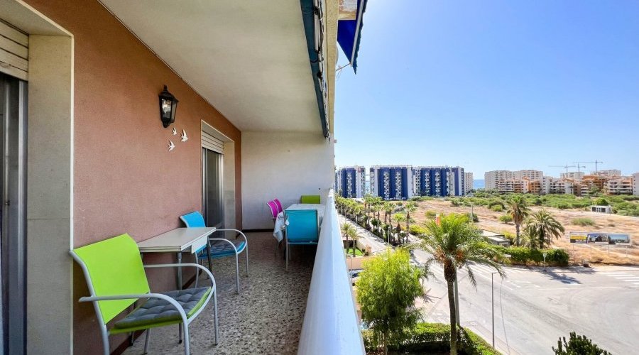 Rocío del Mar, close to all services and shopping centers..