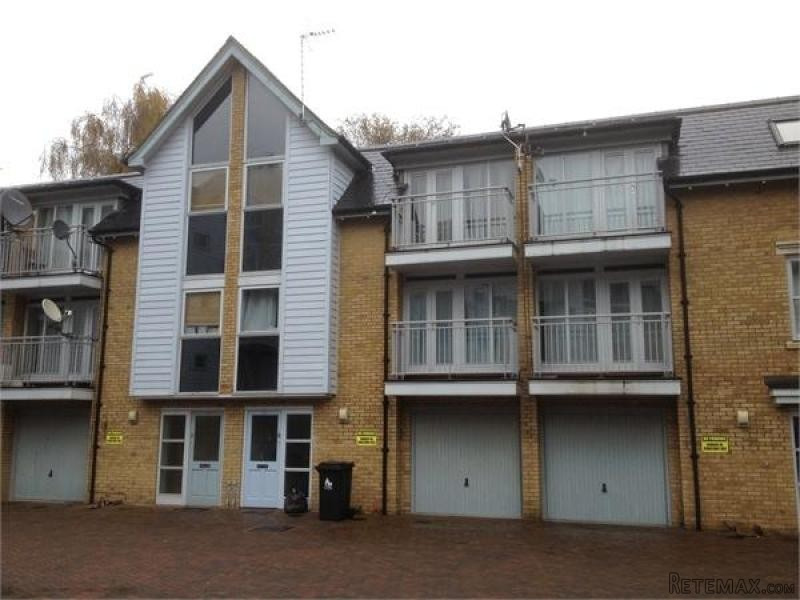 Bingley Court CT1 2SW