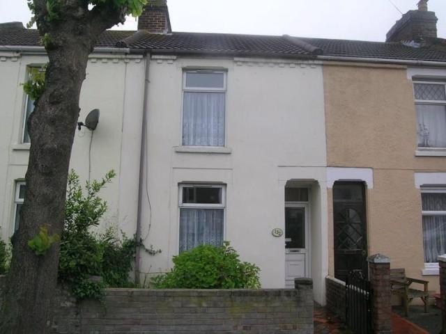 3 bedroom Property For Rent: Whitworth..