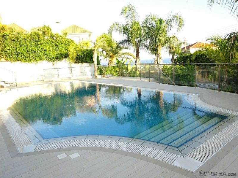 Seven bedroom Stunning Villa for rent..