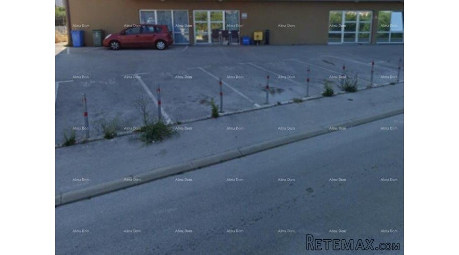 PULA, MONVIDAL – poslovni prostor s dva ulaza na odličnoj lo..