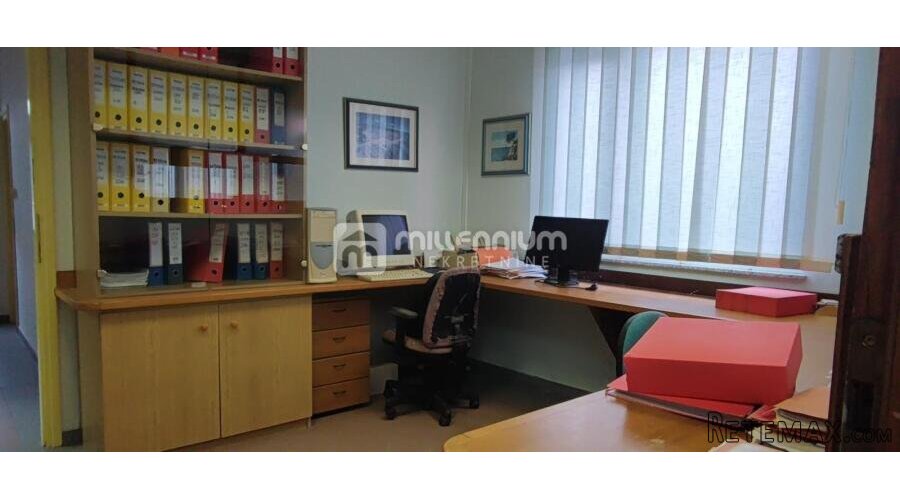Najam, Kastav, 357m2, 2 poslovne zgrade s uredima i..