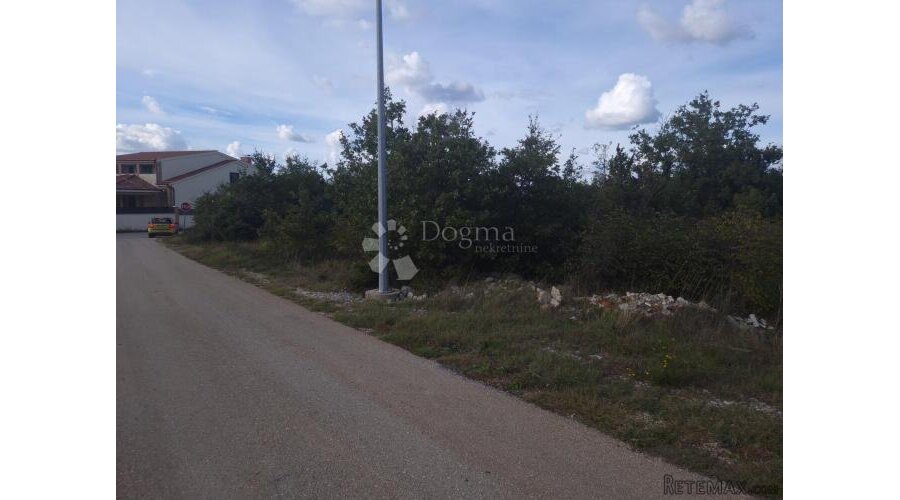 Investitorska prilka na korak do Zadra - 3