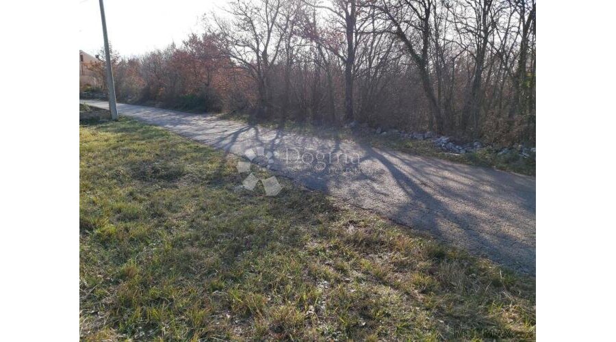 Građevinsko zemljište na mirnoj lokaciji - 3