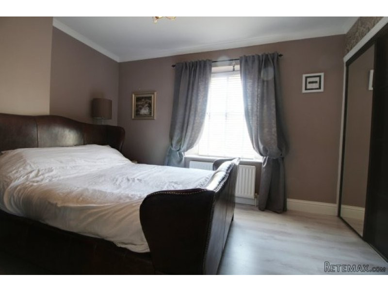 2 bedroom, End Of Terrace House house.. - 2