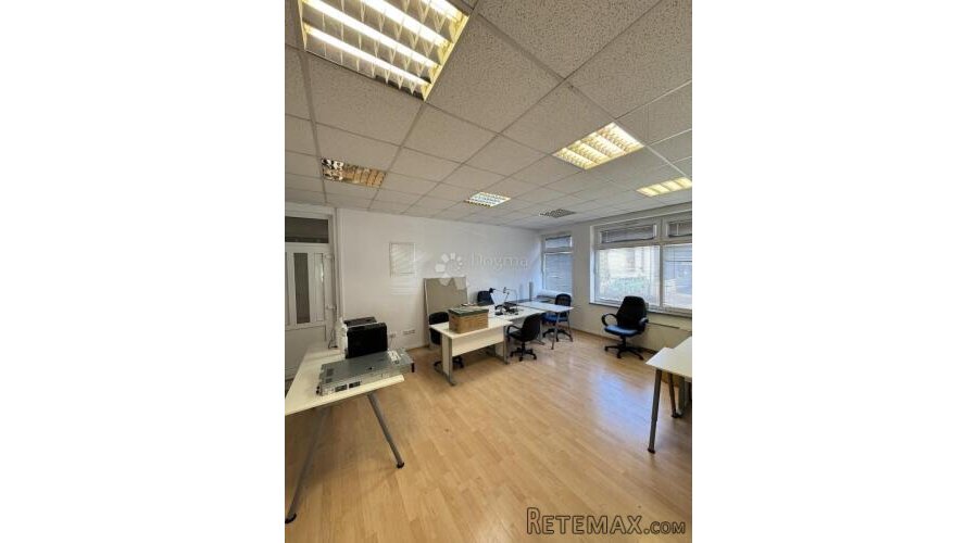 PRILIKA - 300 M2 ILI 150 M2 - PO POTREBI - 2