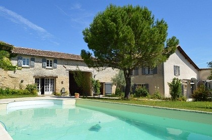 Stunning 3-bed Charentaise house with 5..