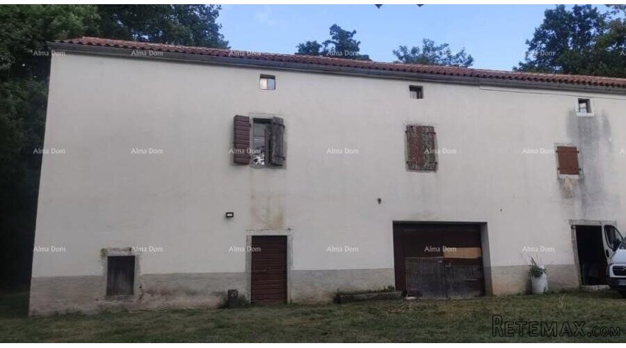 Veliko imanje s dvije kamene kuće – Šumber