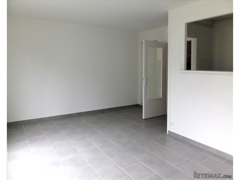 Studio Apartment With Great Rental.. - 2