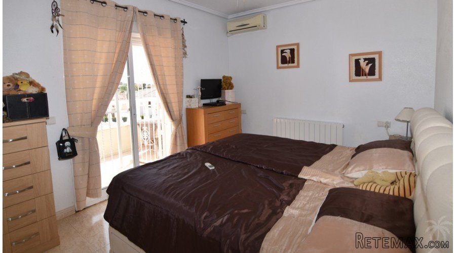 This charming property is located in a quiet area on the.. - 5