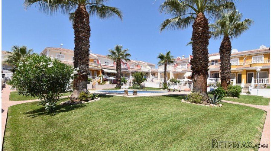 This charming property is located in a quiet area on the.. - 8
